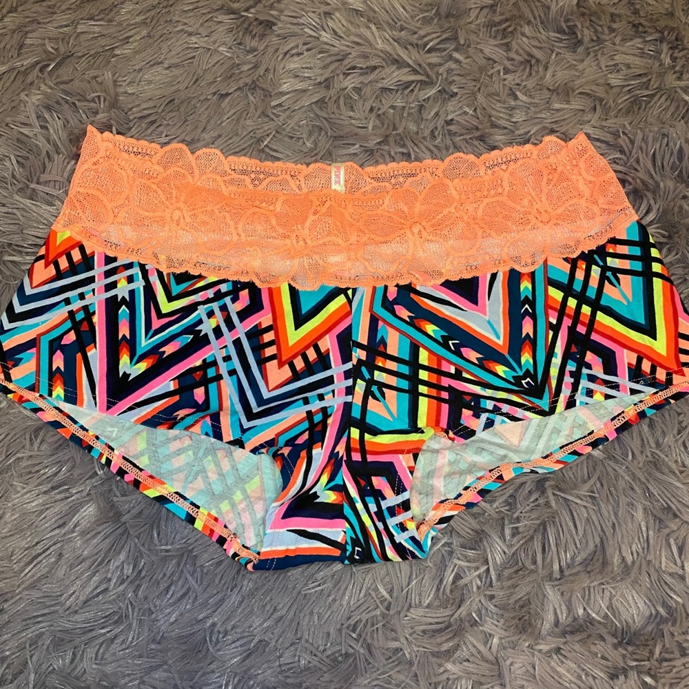 NWOT PINK VS low rise boyshort